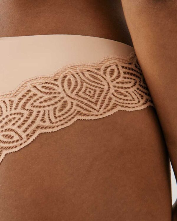 DAILIZ-CHEEKY:Cheekies in microfibre and lace - nude - Image 3