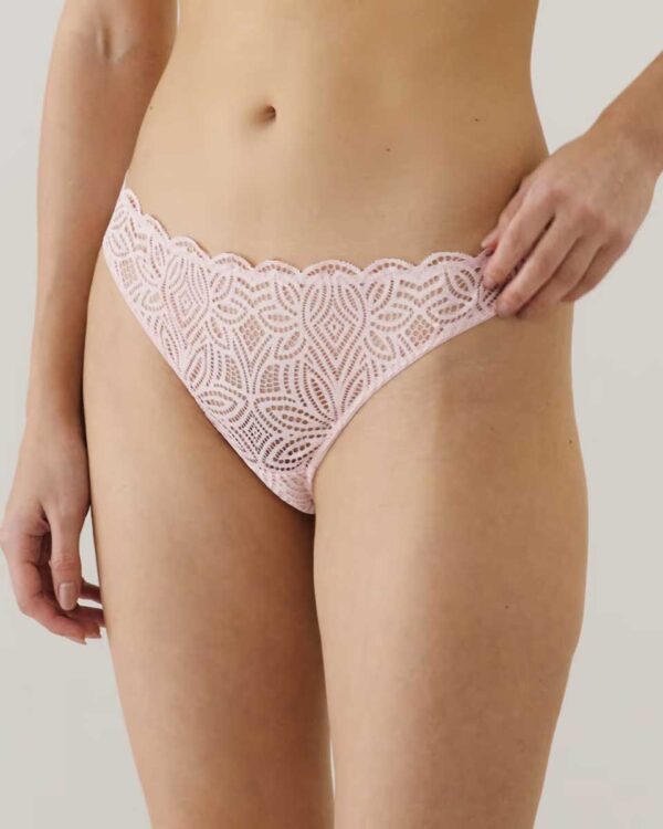 DAILIZ-TANGA : Lace thong