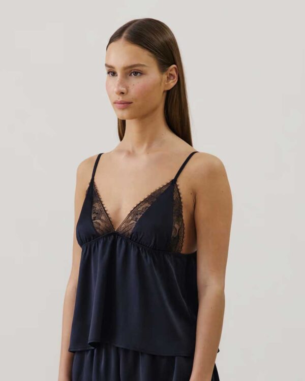 INAYAIZ-TOP : Satin top