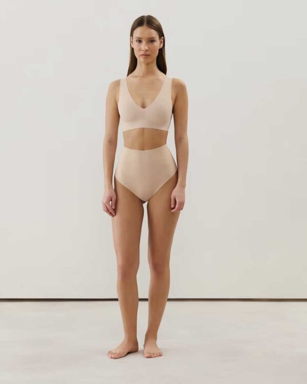 INVISIBLIZ SMOOTHIZ-HW SLIP : High-waisted microfibre brief - Image 3