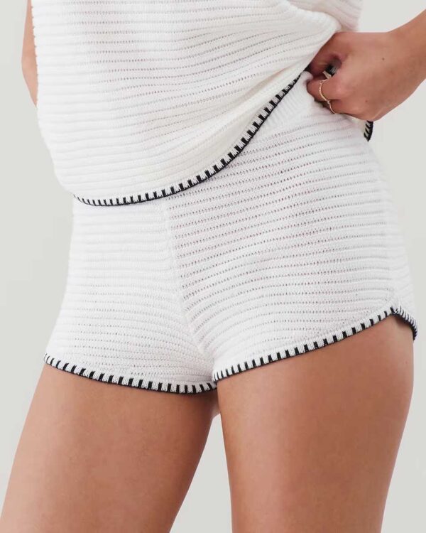 PATCHOULIZ-SHORT:Crochet shorts